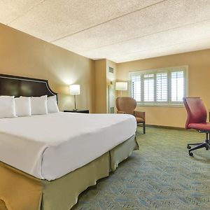 WEST CLASSIC ROOM 1 KING NON-SMOKING